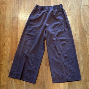 Lululemon Stretch Woven Cropped Pant